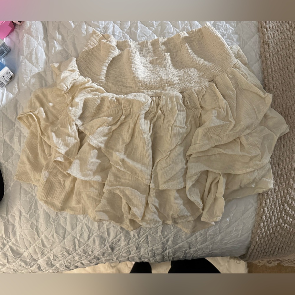 Sincerely Jules women’s medium ruffled mini skirt!